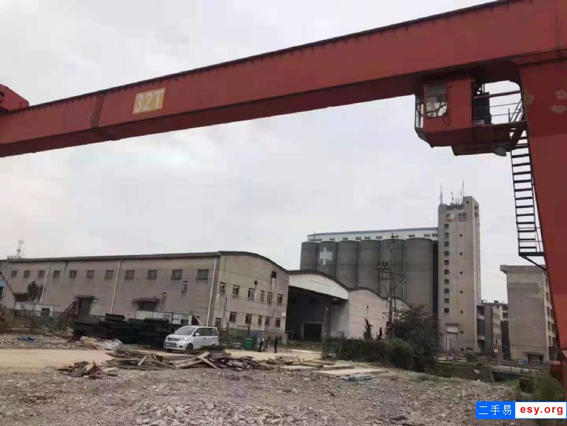 單梁二手32噸龍門吊跨度35米,在位出售