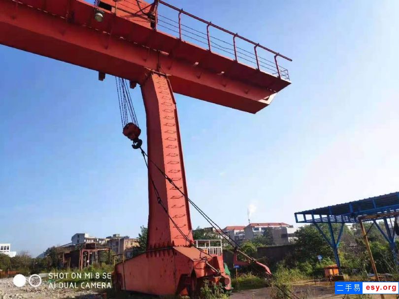 單梁二手32噸龍門吊跨度35米,在位出售