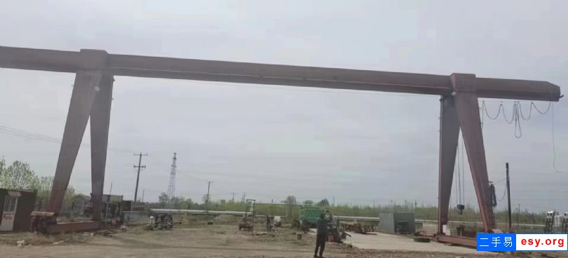 單梁結(jié)構(gòu)10噸二手起重機包廂式 一臺處理