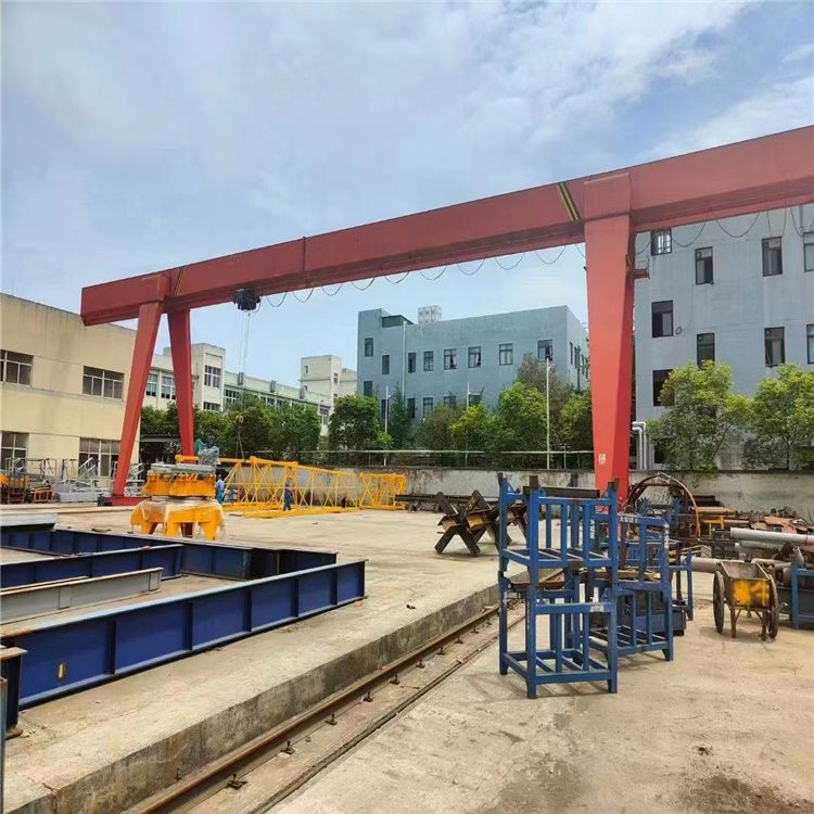 浙江地區(qū)MH型全包廂單梁式16噸二手龍門吊 跨度30米