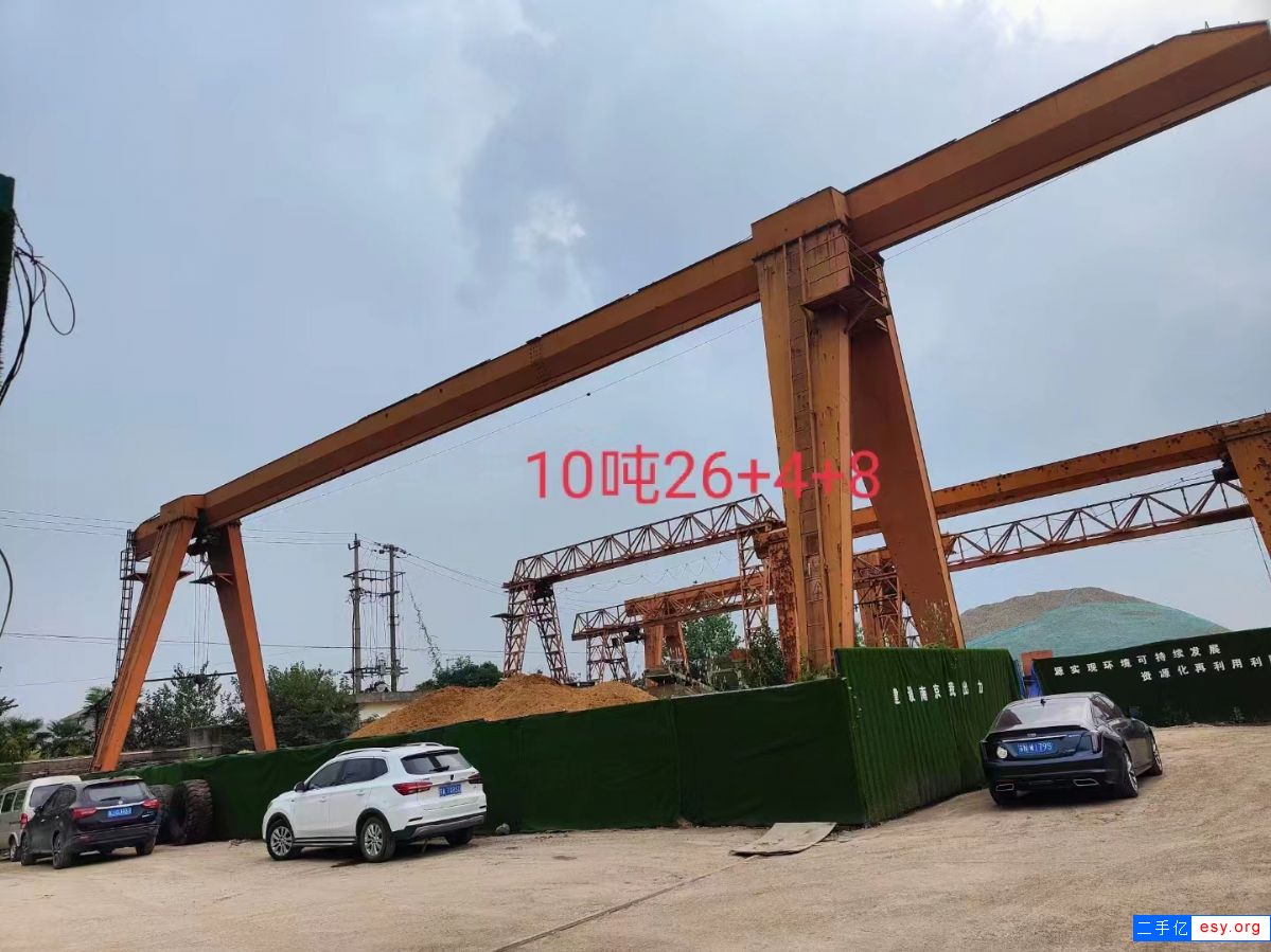 全包廂結(jié)構(gòu)單梁10噸二手龍門吊 跨度26米