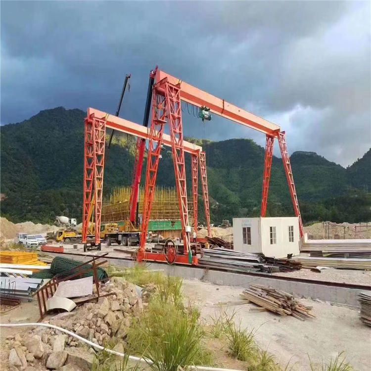處理2臺上包下花10噸二手單梁龍門吊 跨度18米