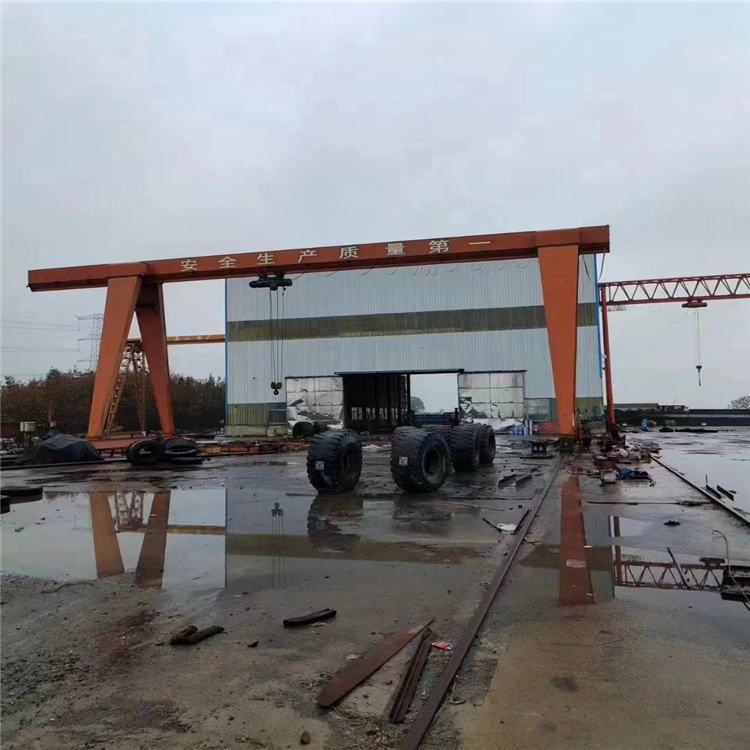 轉(zhuǎn)讓全包箱16噸二手單梁龍門(mén)吊 跨度20米