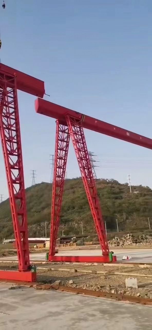出售上包下花式二手單梁20噸龍門吊 跨度22米 兩臺