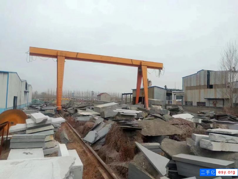 全包廂L型32噸二手單梁龍門(mén)吊 跨度20米
