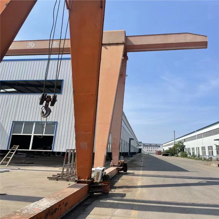 特價處理2臺全包廂10噸二手單梁式龍門吊 跨度20米