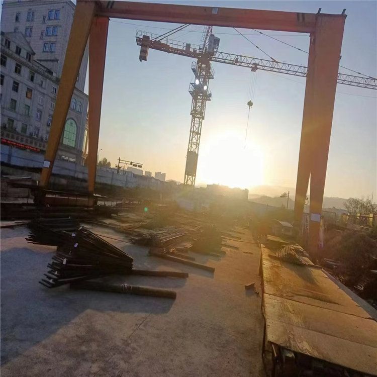 過磅價(jià)一臺(tái)全包廂單梁結(jié)構(gòu)5噸二手龍門吊 跨度14米