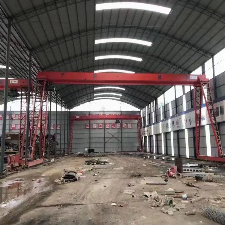 處理4臺上包下花10噸二手單梁龍門吊 跨度23米