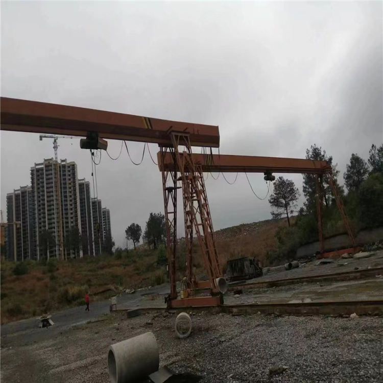 上包下花式5噸二手龍門吊 跨度18米 兩臺出售