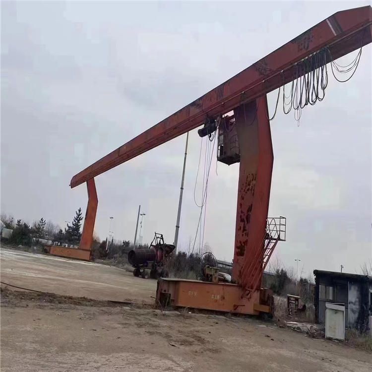L型單梁10噸二手偏掛龍門(mén)吊  跨度35米一臺(tái)處理