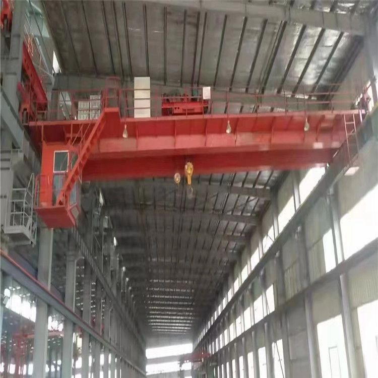 馬上拆一臺(tái)QD型雙梁式50/10噸二手橋式天車 跨度31.5米