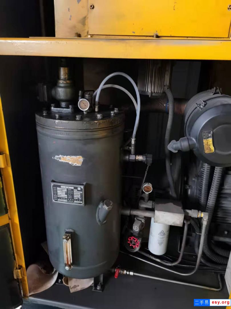 工廠轉(zhuǎn)讓7成新復(fù)盛牌30KW變頻空壓機(jī)