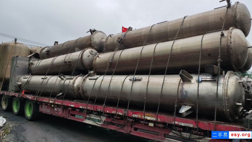 便宜出售   700型，800型，層析柱，長度4米，材質(zhì)316