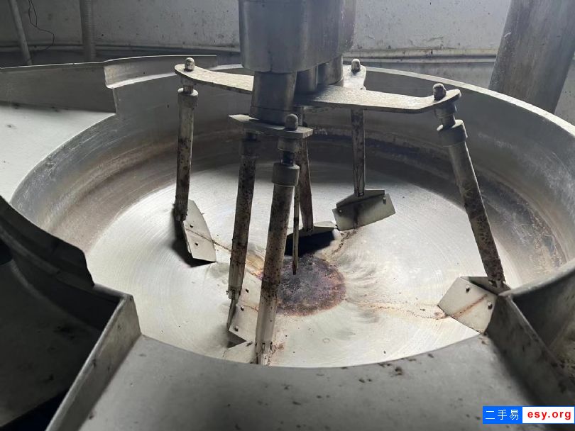 新定19年6爪行星炒鍋2臺 燃氣加熱 設備使用六個月 現(xiàn)場訂貨享優(yōu)惠