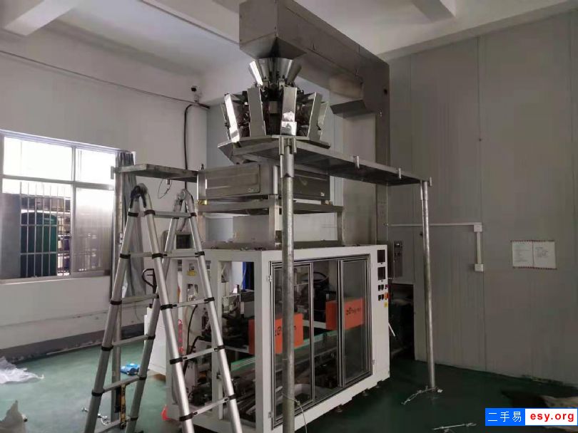 出售二手給袋式包裝機(jī) 立式14頭稱給袋式包裝機(jī)