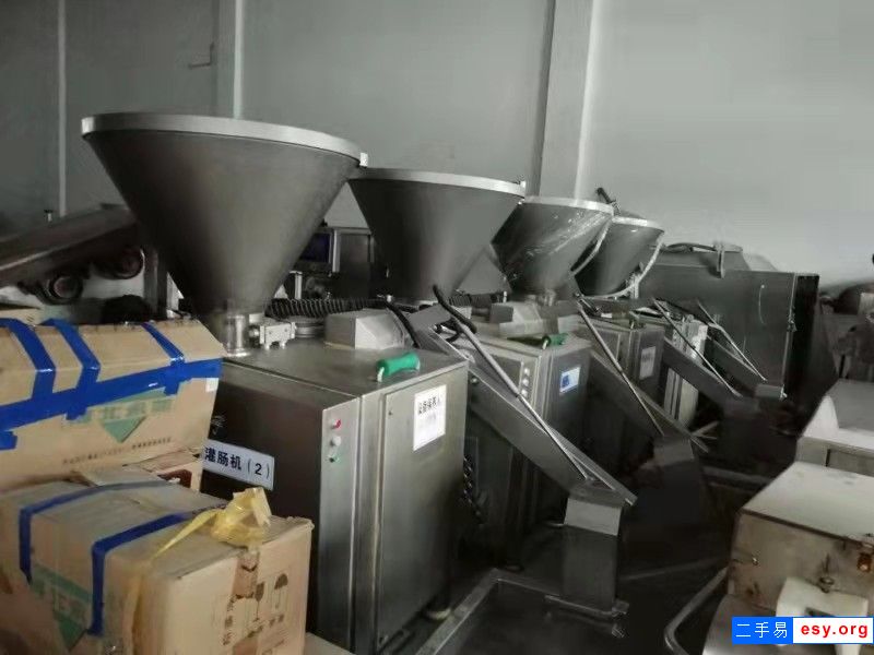 轉(zhuǎn)讓9成新灌裝機(jī) 飲料全套設(shè)備 殺菌機(jī) 均質(zhì)機(jī) 貼標(biāo)機(jī)