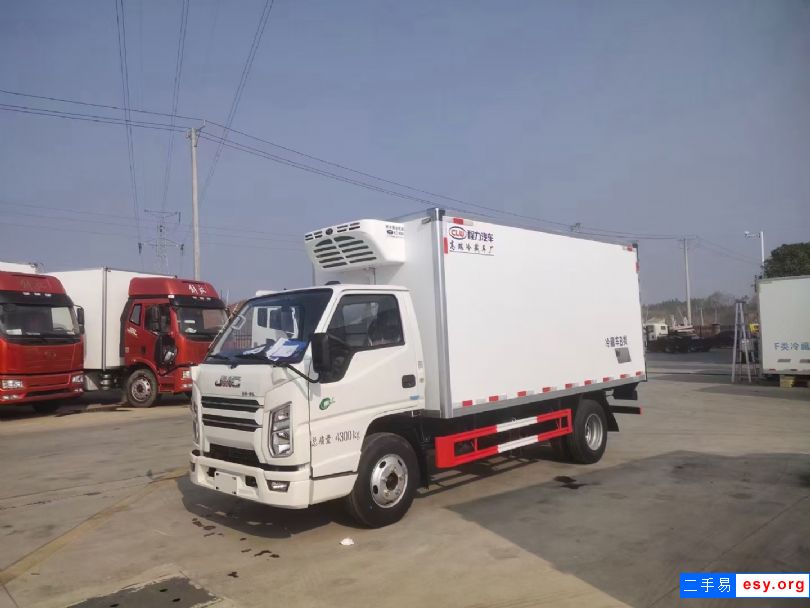 江鈴順達(dá)窄體冷藏車