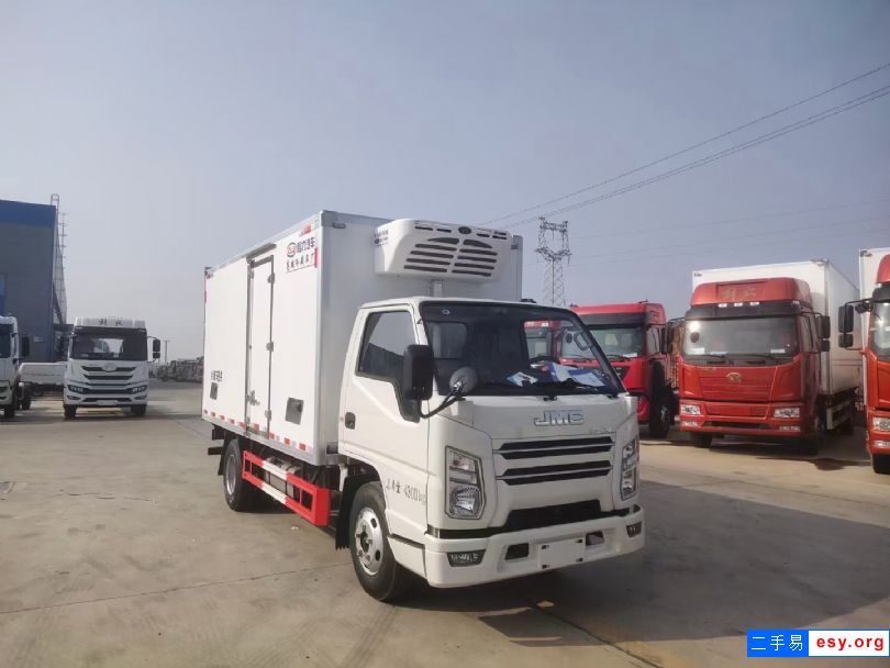 江鈴順達(dá)窄體冷藏車