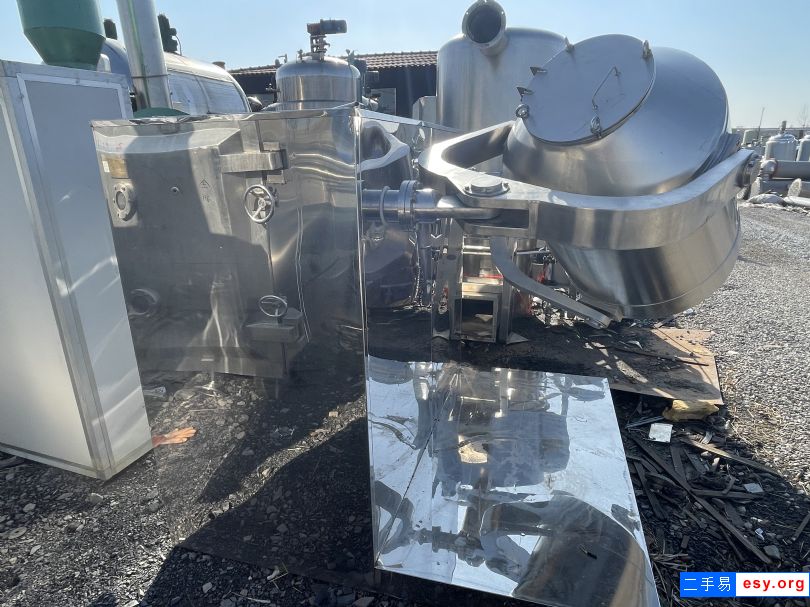 出售二手600升三維混合機(jī) 三維不銹鋼混合機(jī) 三維運(yùn)動(dòng)混合機(jī)