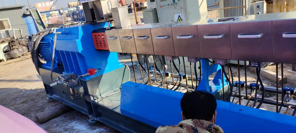 转让科聚65B平形双螺杆造粒机二手塑料机