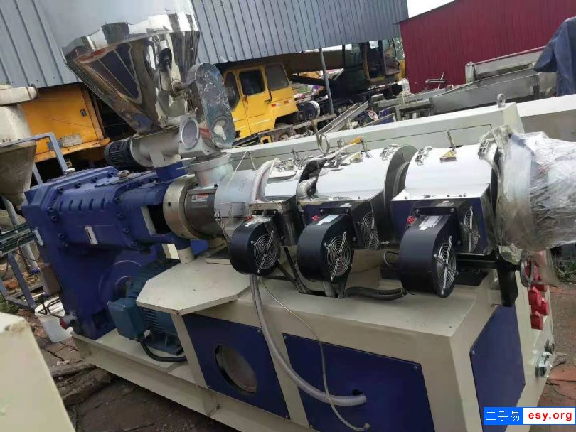 青島誠一65高扭矩錐形雙螺桿型材擠出機