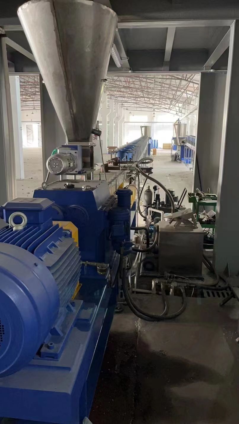 轉(zhuǎn)讓科爾克65B雙螺桿造粒機二手塑料機