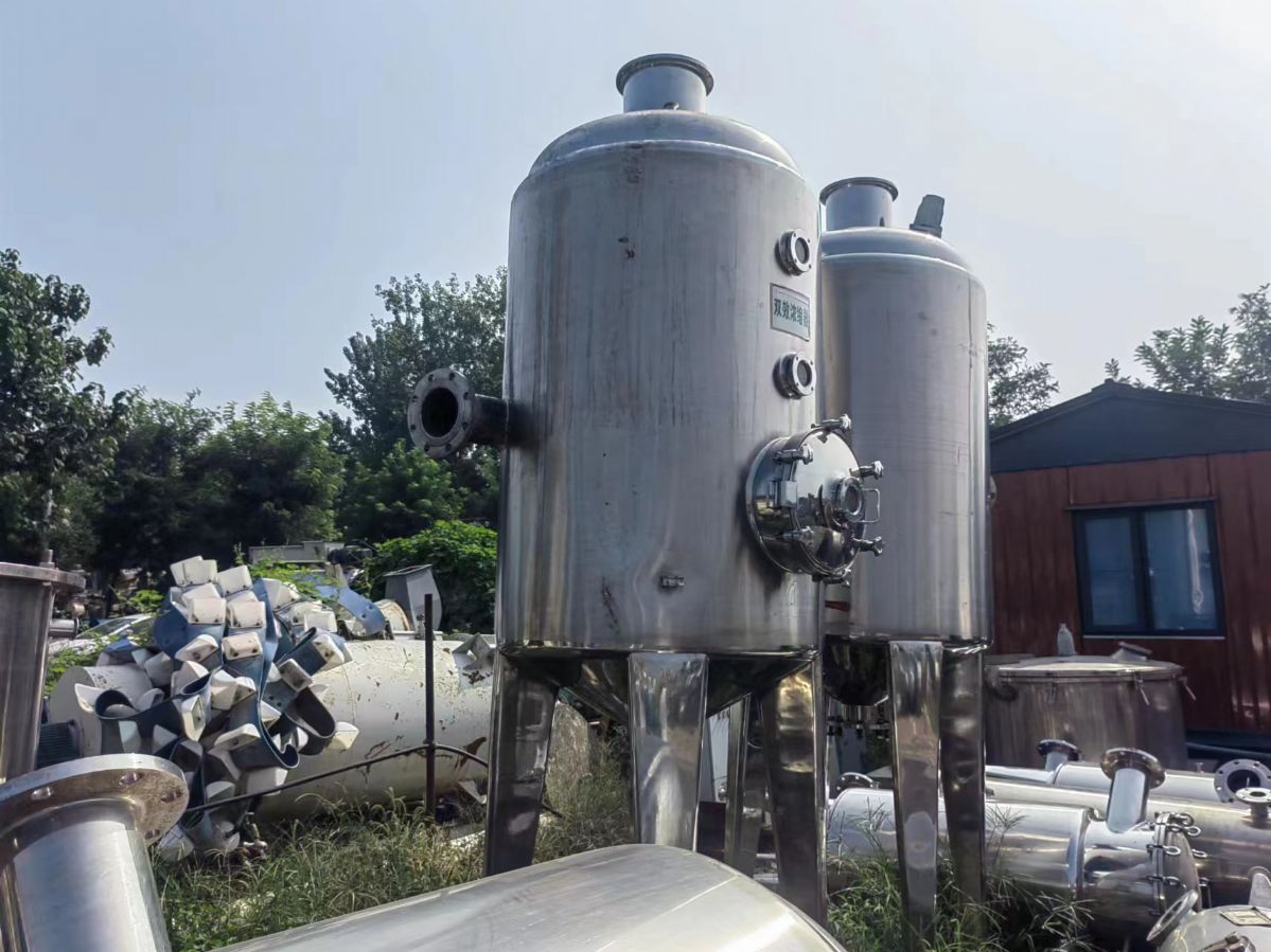 转让二手蒸发器 二手化工废水处理设备 二手2吨单效浓缩蒸发器