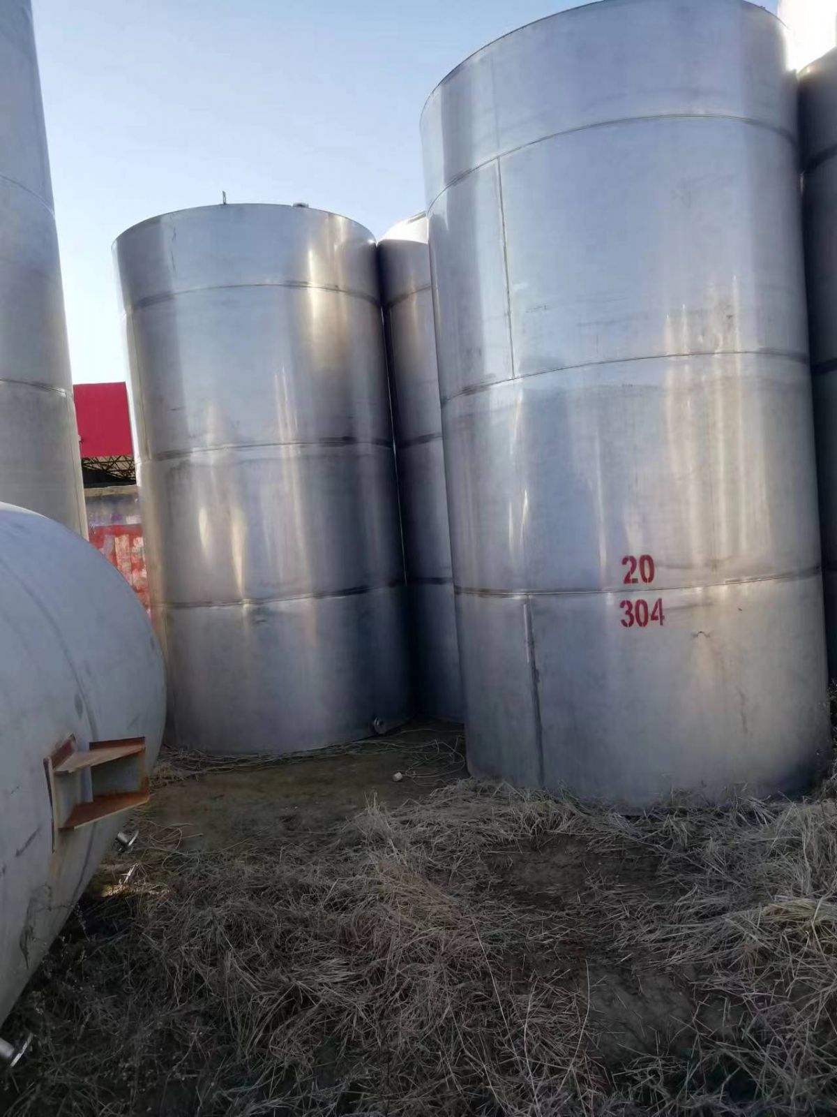 不锈钢316储罐、不锈钢立式料仓、大容量卧式储料仓