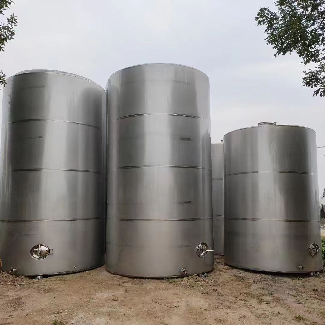 不锈钢316储罐、不锈钢立式料仓、大容量卧式储料仓