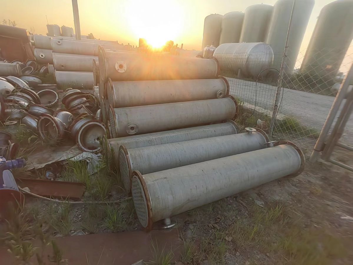 出售二手立式臥式不銹鋼材質(zhì)冷凝器10-500平方可定做