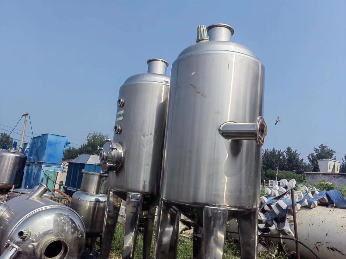 转让二手蒸发器 二手化工废水处理设备 二手2吨单效浓缩蒸发器