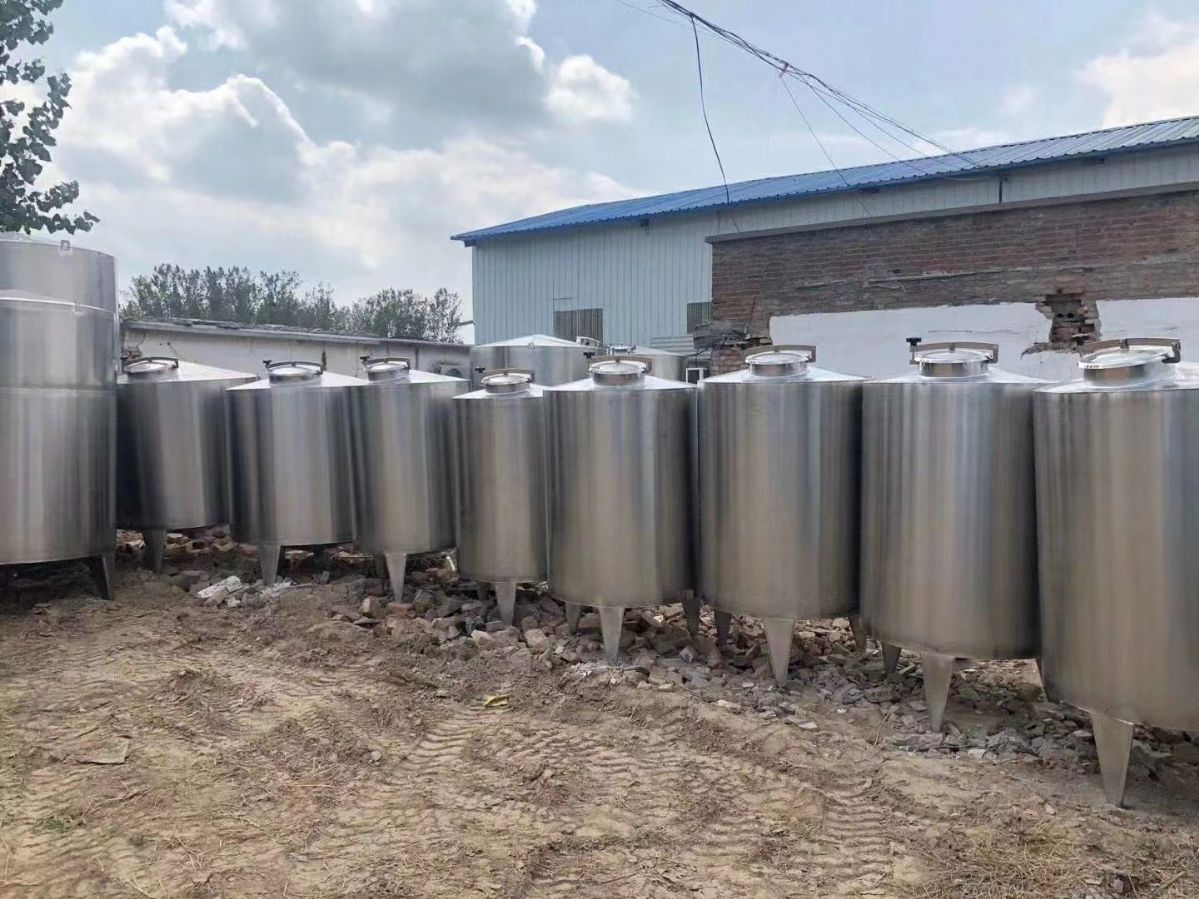 二手不銹鋼儲罐、雙層電加熱儲存罐型號齊全、立式電加熱攪拌罐