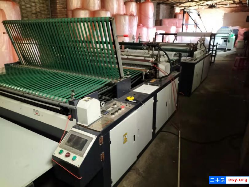 轉(zhuǎn)讓二手氣泡袋制袋機(jī)九九成新