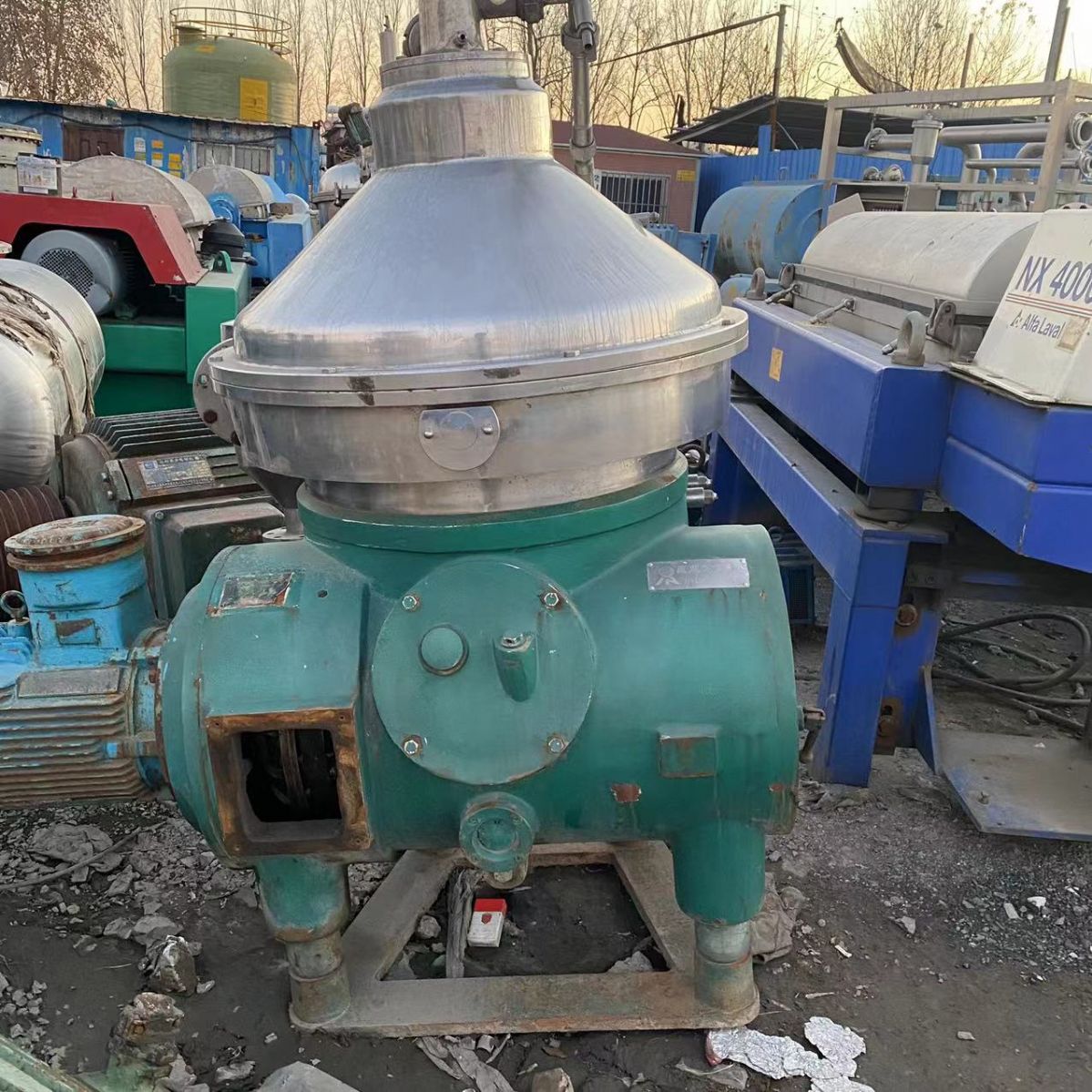 轉(zhuǎn)讓：9成新二手平板離心機2臺 襯塑離心機4臺