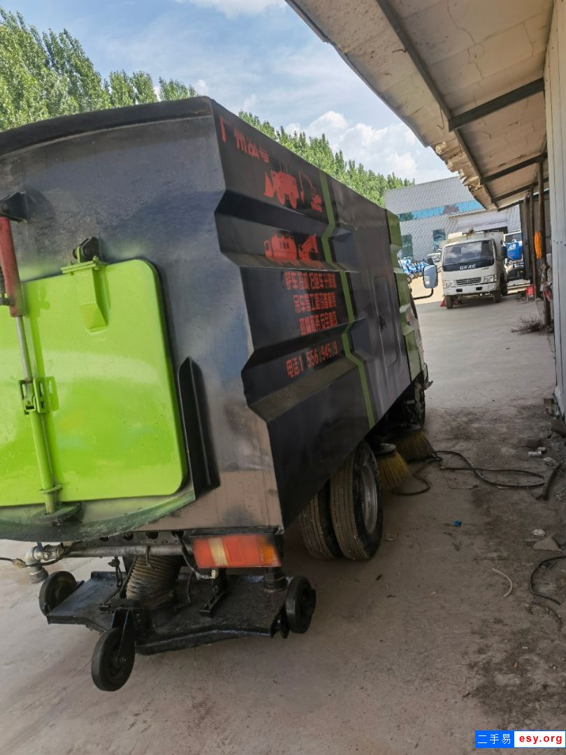 轉(zhuǎn)讓二手4方掃路車 全柴藍(lán)牌 一方水三方垃圾