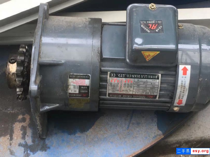 自用9成新闲置600mm熔喷布生产设备2套低价转让