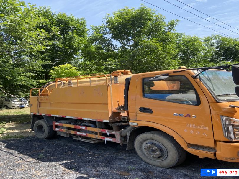 轉(zhuǎn)讓二手四加二清洗吸污車 奧鈴藍(lán)牌 低價出售