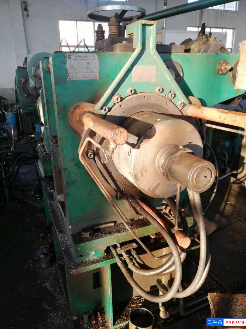 擠壓機(jī)   工廠轉(zhuǎn)讓自用300銅擠壓機(jī)，630/800鐵盤。