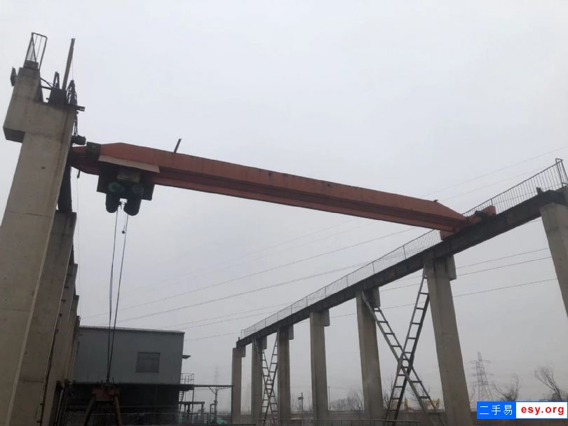 出售轉(zhuǎn)讓一臺5噸天車、一臺1噸電葫蘆