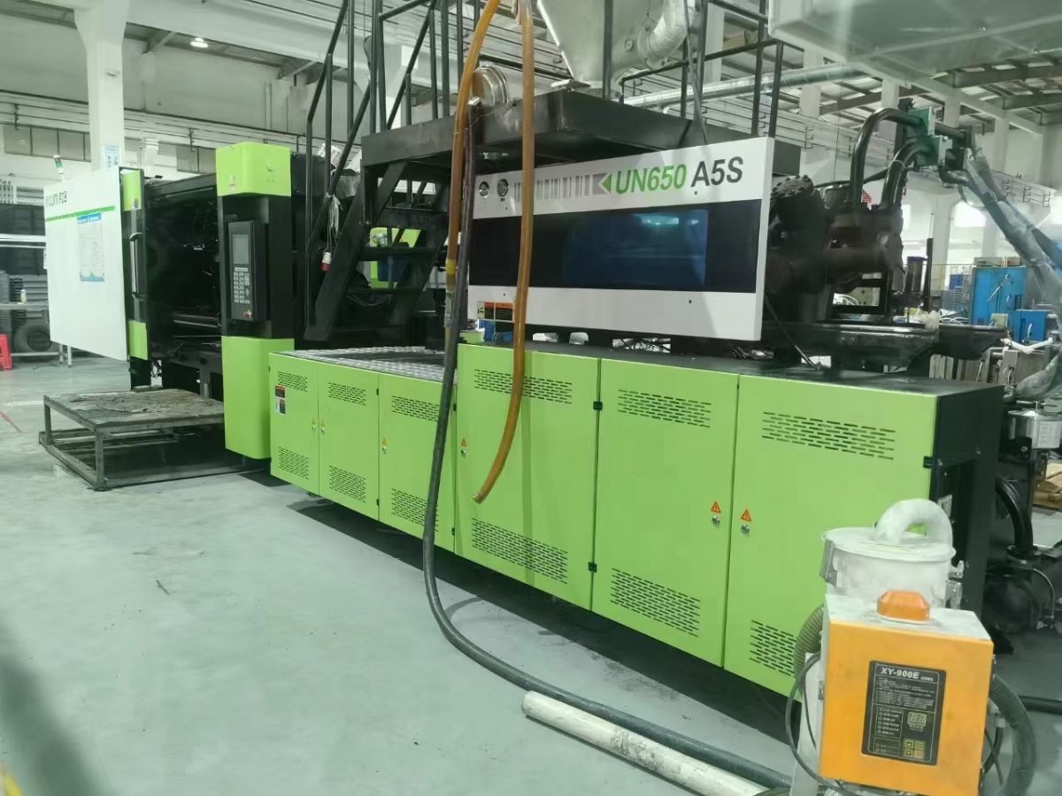 低價急轉(zhuǎn)讓廣州二手注塑機(jī)伊之密480噸650