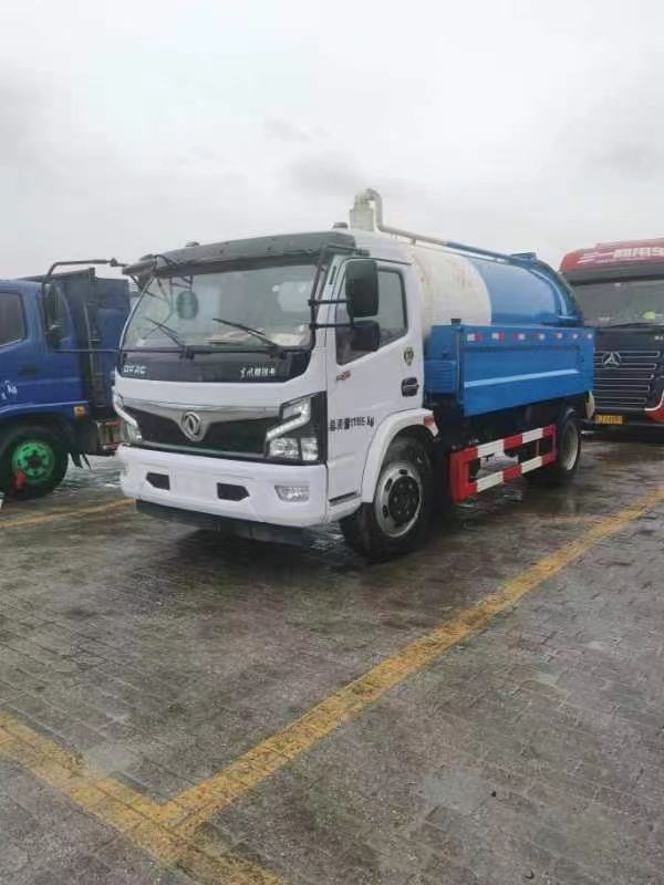 轉(zhuǎn)讓8.5成新二手清洗吸污車(chē)一臺(tái)！
