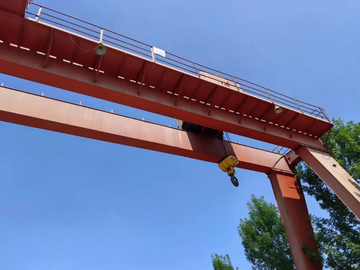 二手32噸雙梁龍門(mén)吊