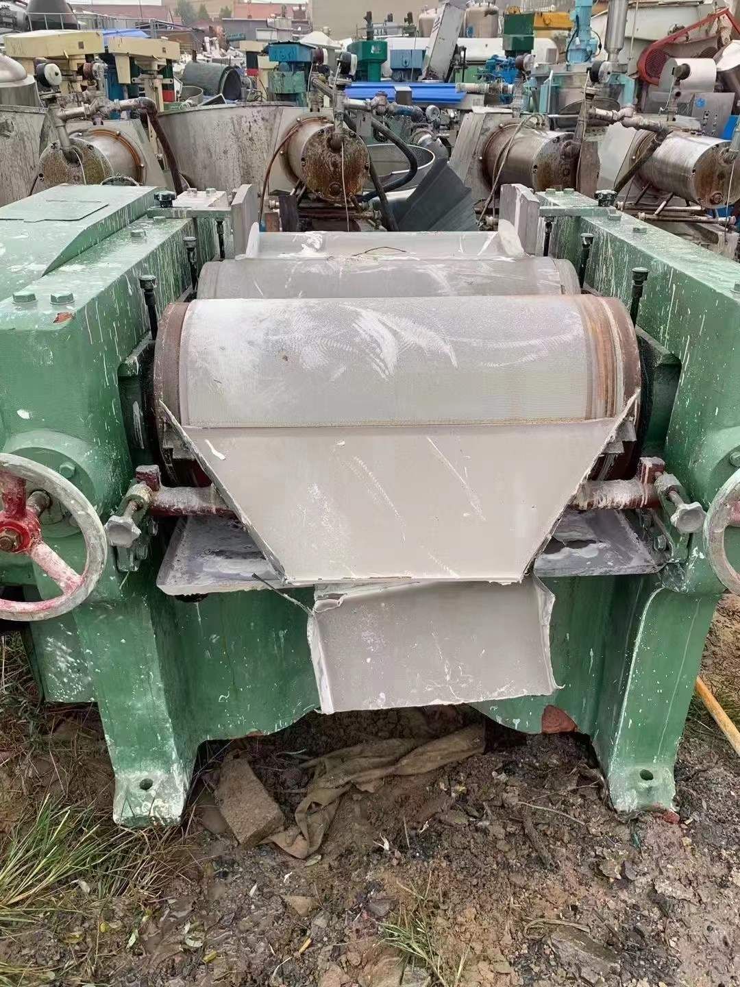 轉讓多臺二手三輥研磨機