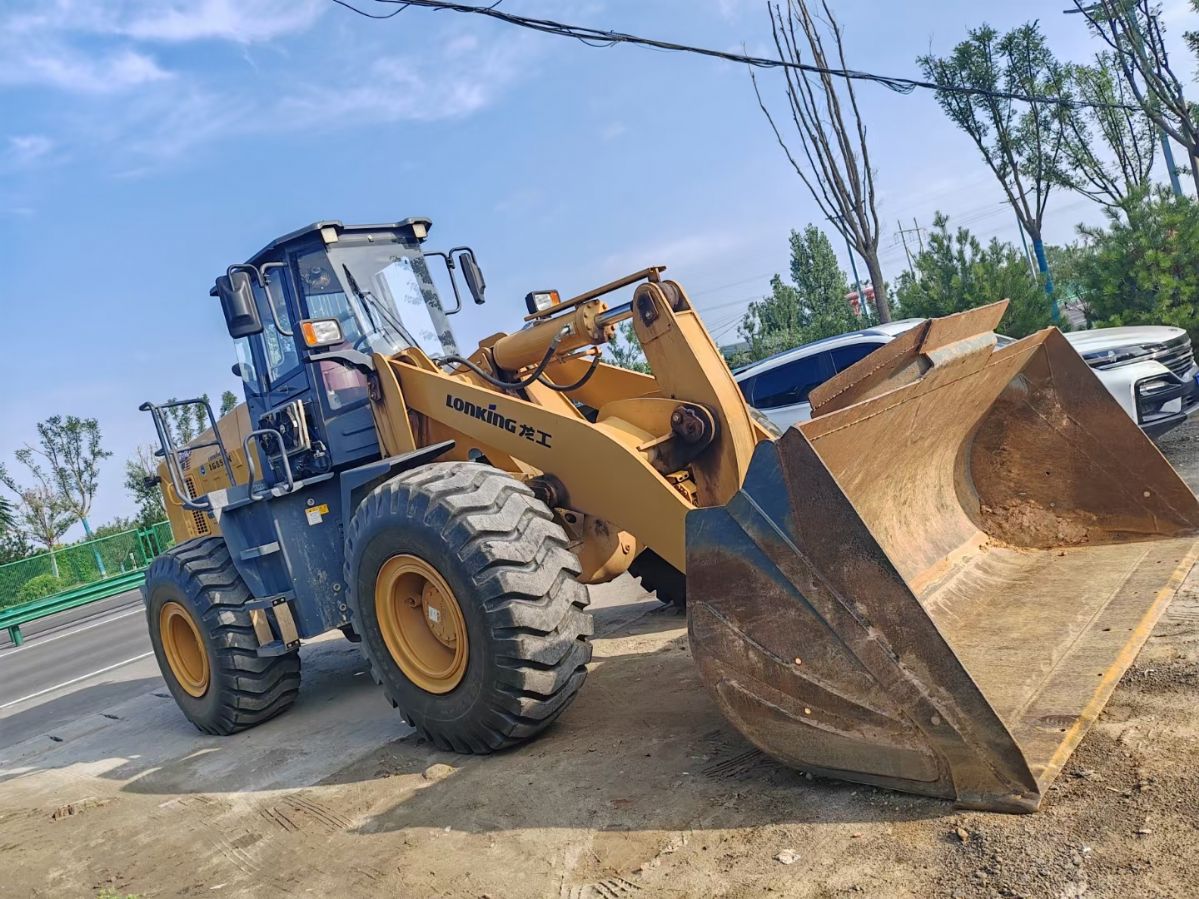 龍工50鏟車高效低耗二手裝載機