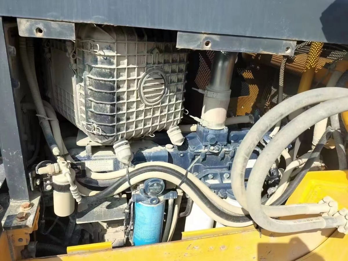 二手山推160推土機(jī)SD16干地新款！
