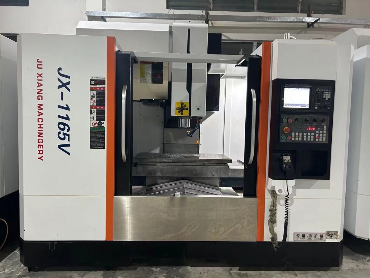 炬翔V1165加工中心、三軸45滾柱線軌、主軸10000轉(zhuǎn)、M80系統(tǒng)