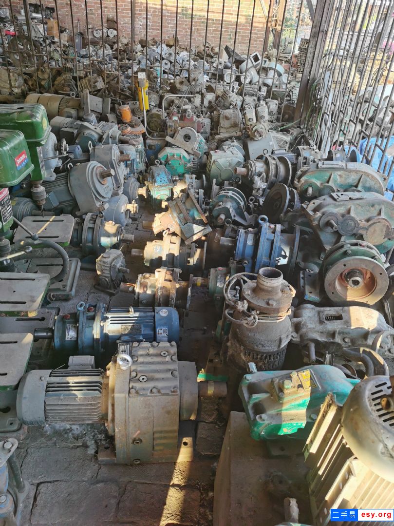 轉(zhuǎn)讓二手減速機(jī)電機(jī)