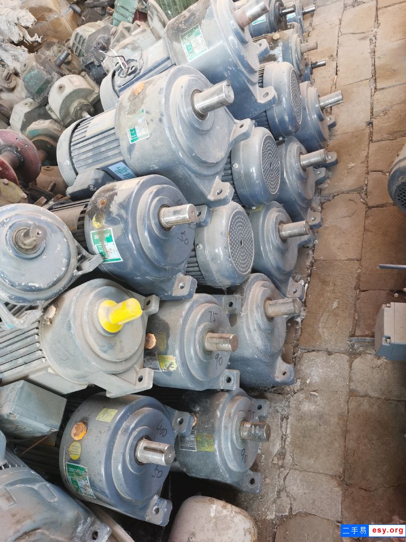 轉(zhuǎn)讓二手減速機(jī)電機(jī)