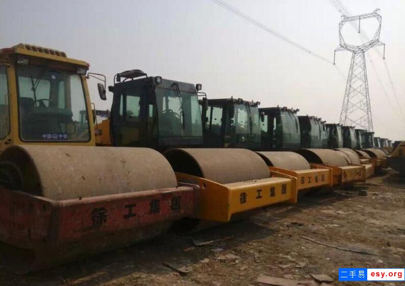 二手22噸26噸徐工柳工洛陽振動(dòng)壓路機(jī)銷售市場(chǎng)