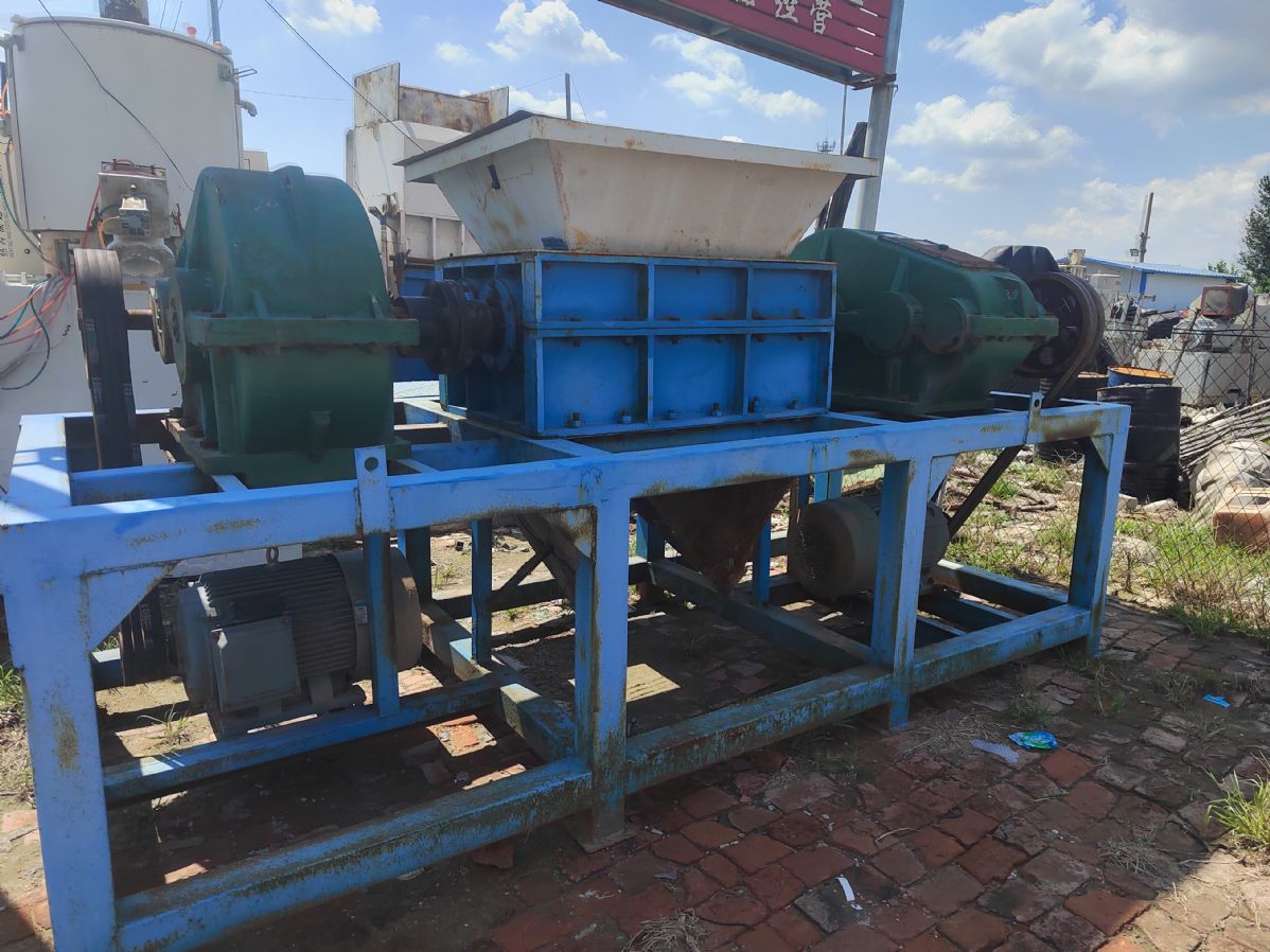 出售800重型撕碎機